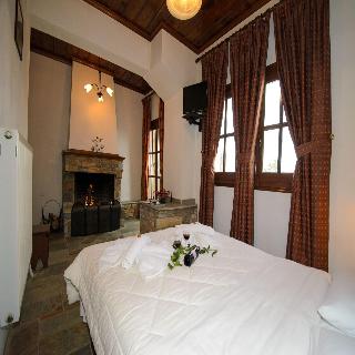Atrapos Hotel