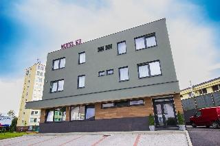 Hotel & BISTRO 63