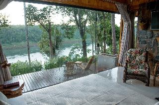 Tupa Lodge