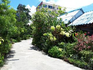 Kanjana Resort