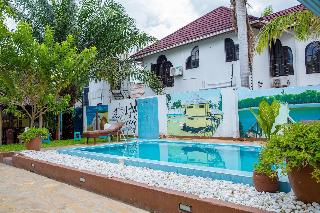 Saadani Tourist Center - Hostel