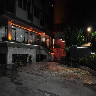 Biter Hotel