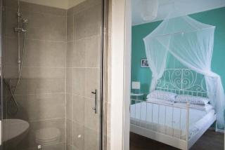 B&B Tauromenion