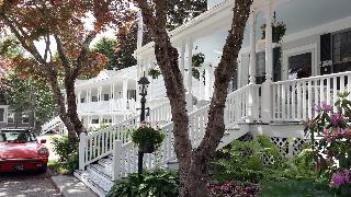 Moseley Cottage Inn & Town Motel