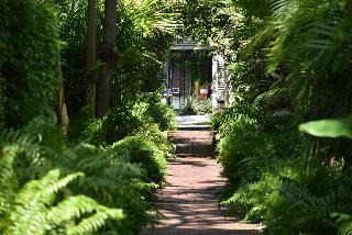 Simonton Court Historic Inn & Guesthouse