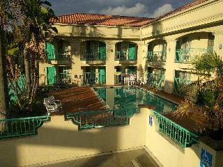 Tivoli Hotel