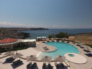 Kavos Hotel