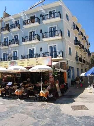 Lucia Hotel