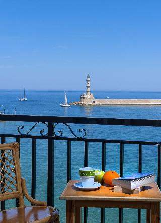 Lucia Hotel