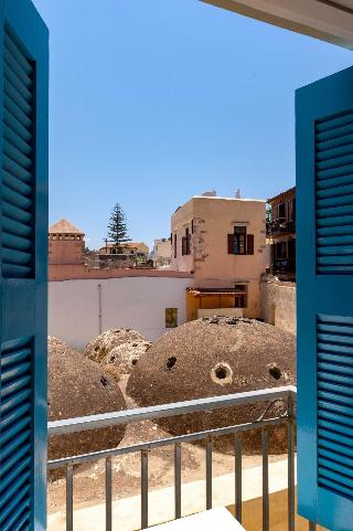 Lucia Hotel