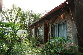 Anh Tuan Tam Coc Old Space Bungalow