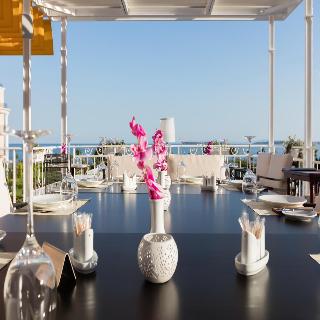 Premier Fort Beach Hotel