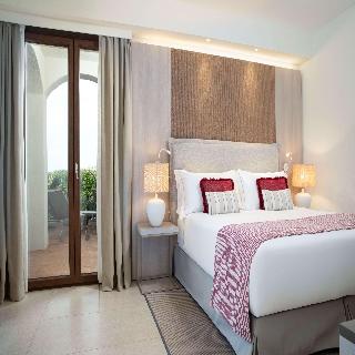 Room Room