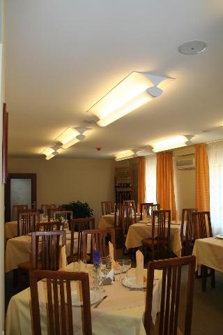Hotel Baneasa Parc