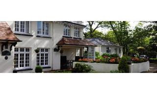 Les Douvres Hotel