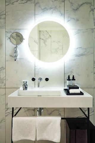 Room Room