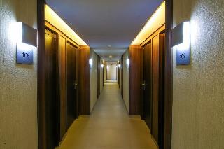 Hotel Serrano
