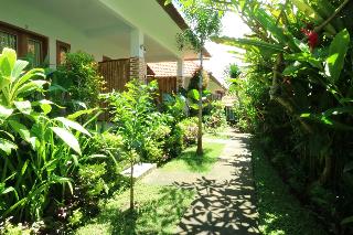 The Wina Guesthouse 2 by ZUZU