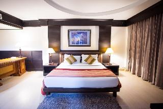 At Ayutthaya Hotel