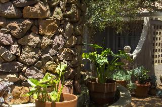 Maison - H Guest House