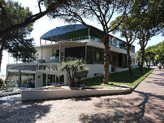 Karakas Hotel