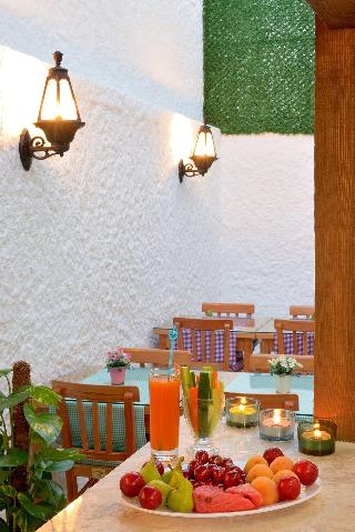 Brothers Cesme Boutique Hotel
