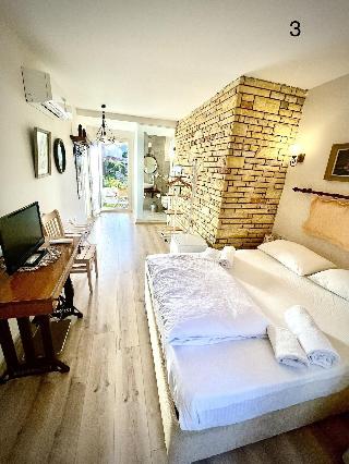 Destina Boutique Hotel