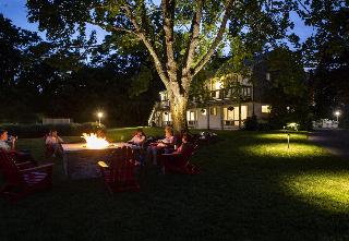 Sesuit Harbor House