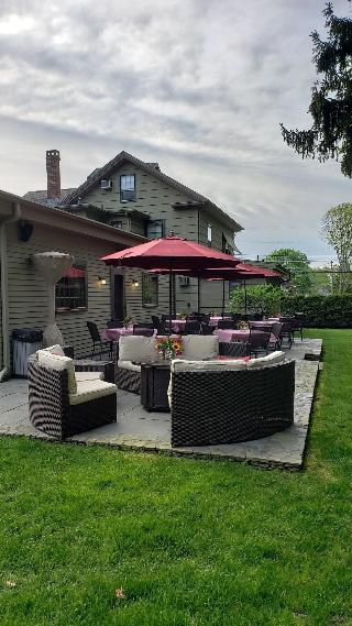 Westbrook Inn Bed And Breakfast