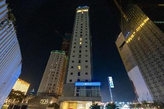 ibis budget Phnom Penh Riverside