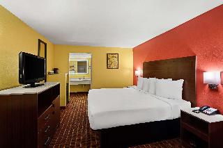 1 King Bed Non-Smoking Microwave And Refrigerator Continental Breakfast