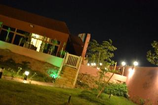 Golden Marina Resort