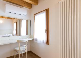 Room Room