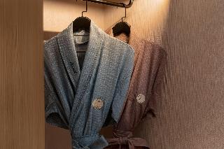Room Room