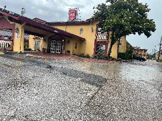 America's Inn - Houston