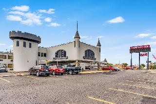Camelot Inn