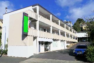 George Street Motel Apartments (previously Farrys