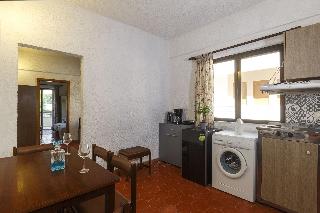 Emmanuel Apartments