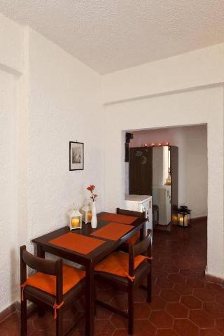 Emmanuel Apartments