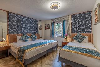 Room Room