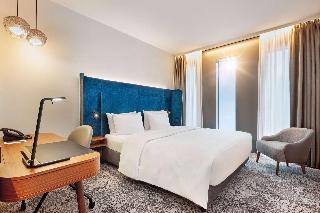 DOUBLE SUPERIOR KING BED
