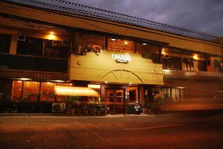 Centro Mactan Suites