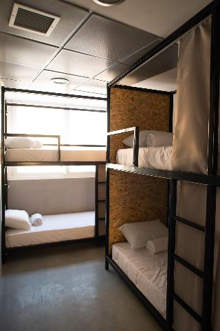 Bedway Athens Hostel