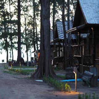 Eco Lanta Hideaway Beach Resort