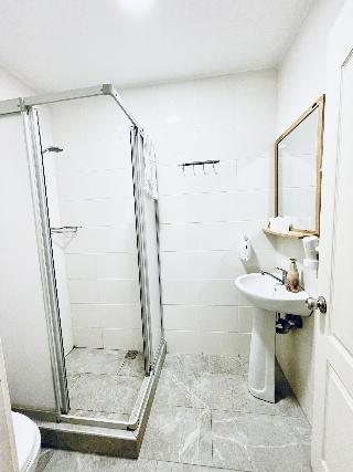 Puffin Hostel