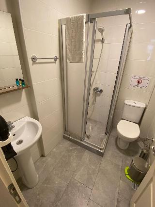 Puffin Hostel