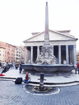 Bye Bye Roma Pantheon Suite