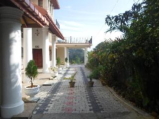 King Of Kandy Hotel