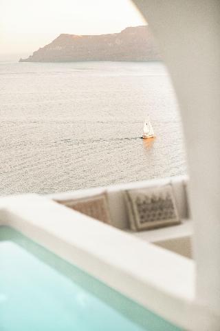 Armenaki Santorini