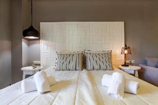 Candia Studios & Rooms